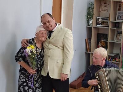 Праздничное мероприятие "Во славим женщину мать" Праздничное мероприятие "Во славим женщину мать"