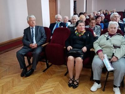 "На них нужно равняться" "На них нужно равняться"