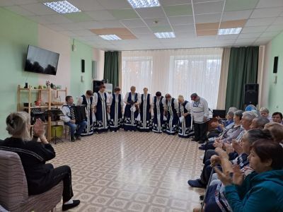 Выступление творческого коллектива «Ивушка»