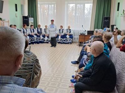Выступление творческого коллектива «Ивушка»